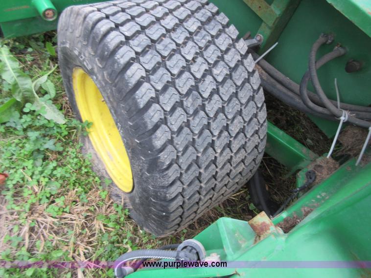 image for item BB9229 John Deere 365 hydraulic reel mower