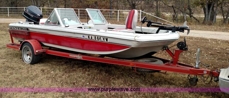 image for item BC9156 1986 Ozark boat