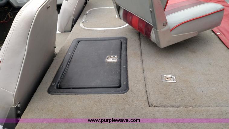 image for item BC9156 1986 Ozark boat