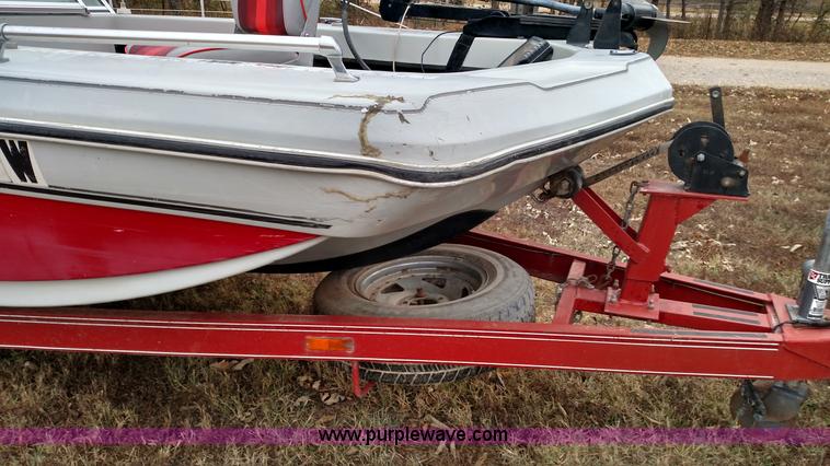 image for item BC9156 1986 Ozark boat
