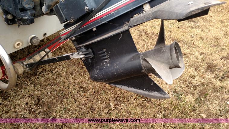 image for item BC9156 1986 Ozark boat