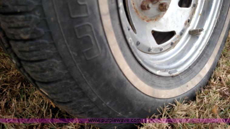 image for item BC9156 1986 Ozark boat