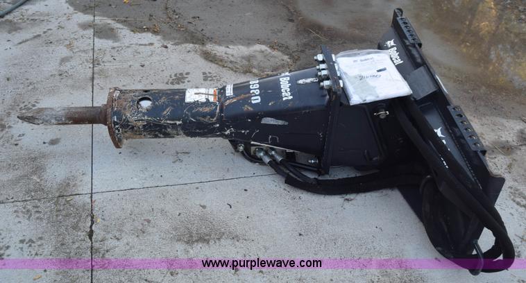 image for item BL9823 Bobcat HB980 hydraulic skid steer concrete breaker
