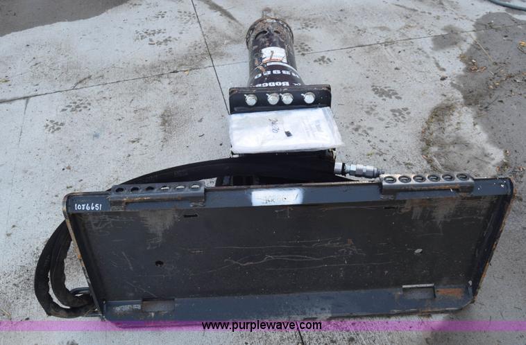 image for item BL9823 Bobcat HB980 hydraulic skid steer concrete breaker