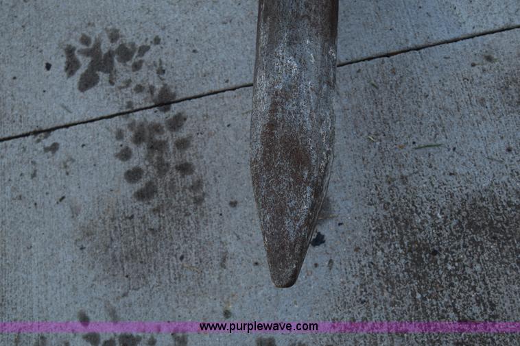 image for item BL9823 Bobcat HB980 hydraulic skid steer concrete breaker