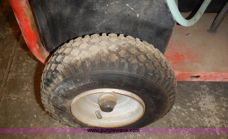 image for item BT9525 Hotsy 1060SS pressure washer