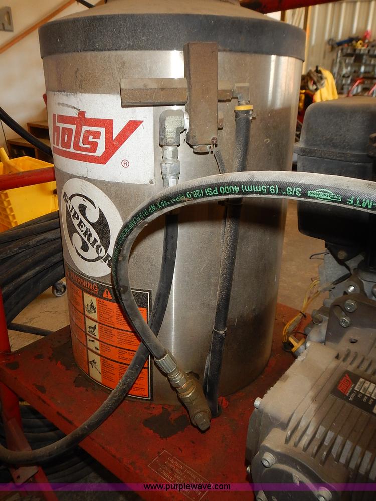 image for item BT9525 Hotsy 1060SS pressure washer