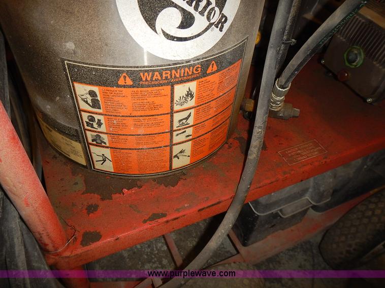 image for item BT9525 Hotsy 1060SS pressure washer