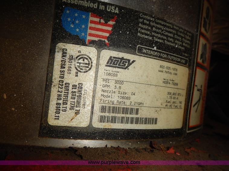 image for item BT9525 Hotsy 1060SS pressure washer