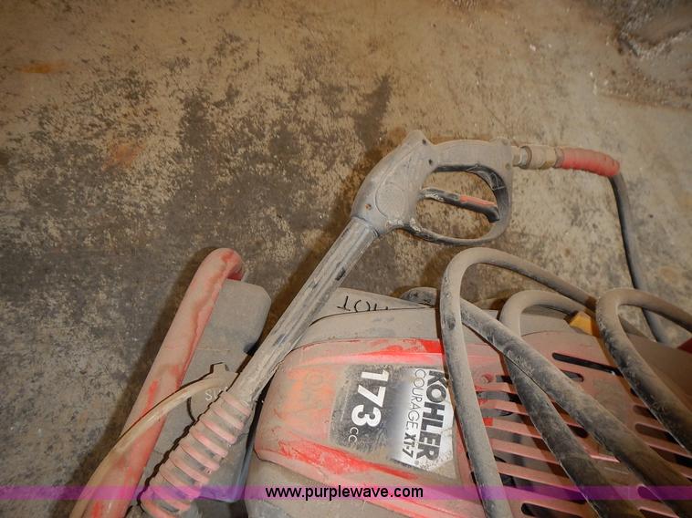 image for item BT9529 Assorted equipment