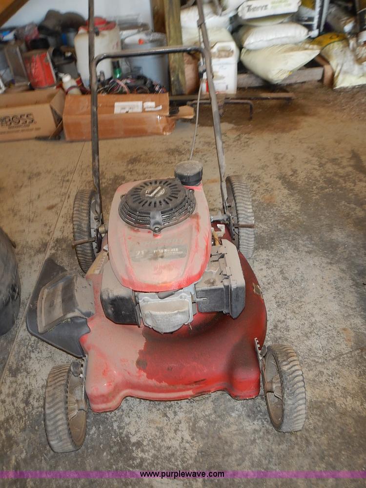 image for item BT9529 Assorted equipment