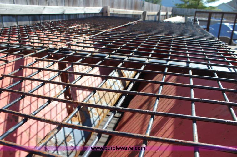 image for item BT9534 Hiniker V-box steel spreader