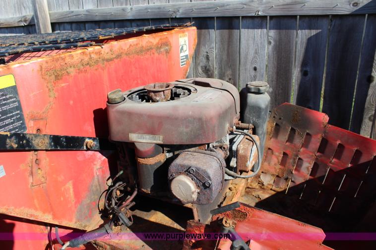 image for item BT9534 Hiniker V-box steel spreader