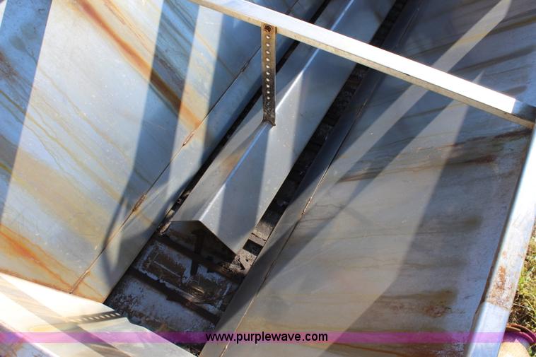 image for item BT9535 Western Ice Breaker V-box stainless steel spreader