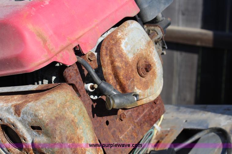 image for item BT9535 Western Ice Breaker V-box stainless steel spreader