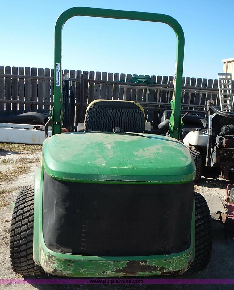 image for item BT9538 John Deere 977 Z-Trak lawn mower
