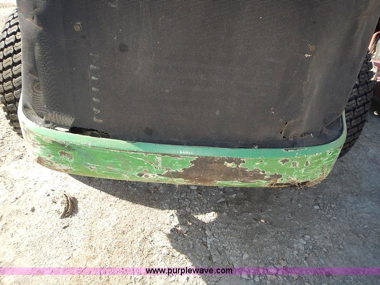 image for item BT9538 John Deere 977 Z-Trak lawn mower