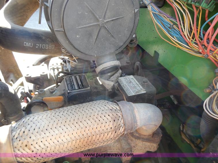 image for item BT9538 John Deere 977 Z-Trak lawn mower