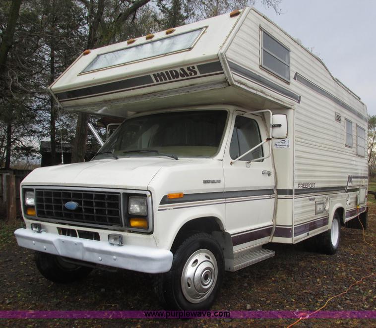 image for item H1026 1983 Ford Econoline Coachmen FreePort motorhome