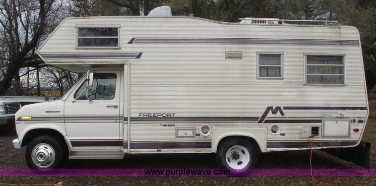 image for item H1026 1983 Ford Econoline Coachmen FreePort motorhome