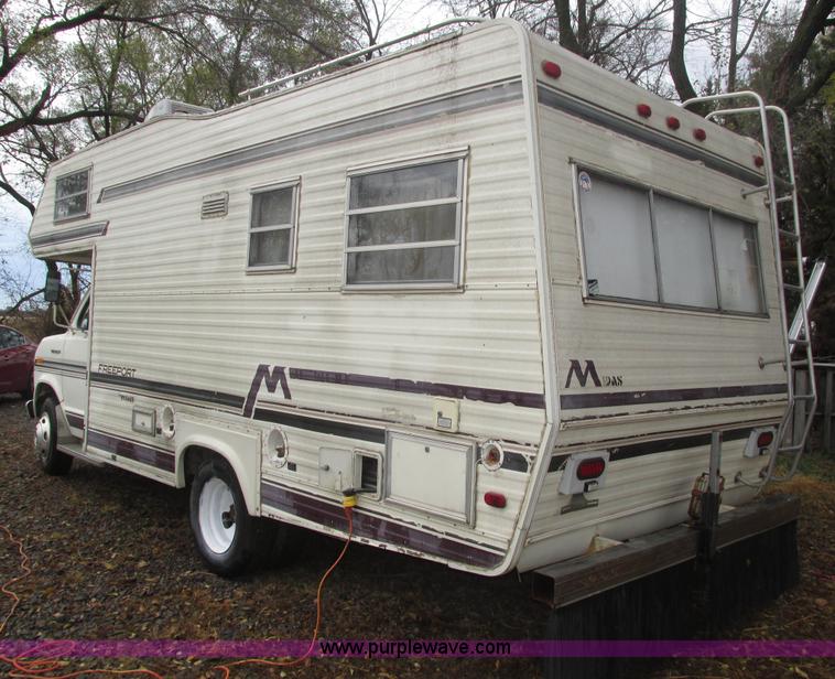 image for item H1026 1983 Ford Econoline Coachmen FreePort motorhome