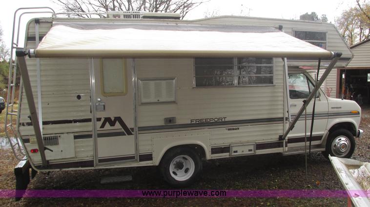 image for item H1026 1983 Ford Econoline Coachmen FreePort motorhome