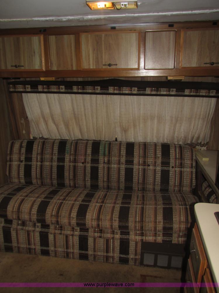 image for item H1026 1983 Ford Econoline Coachmen FreePort motorhome