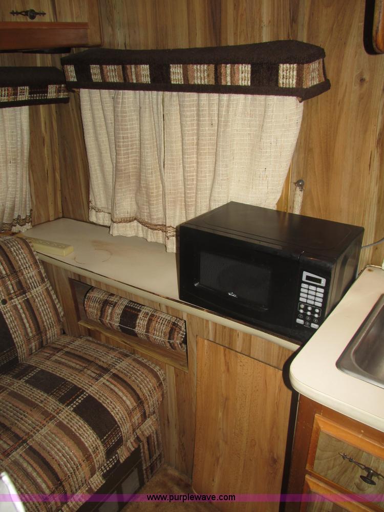 image for item H1026 1983 Ford Econoline Coachmen FreePort motorhome