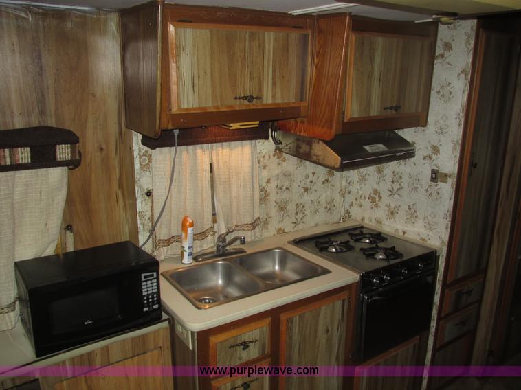 image for item H1026 1983 Ford Econoline Coachmen FreePort motorhome