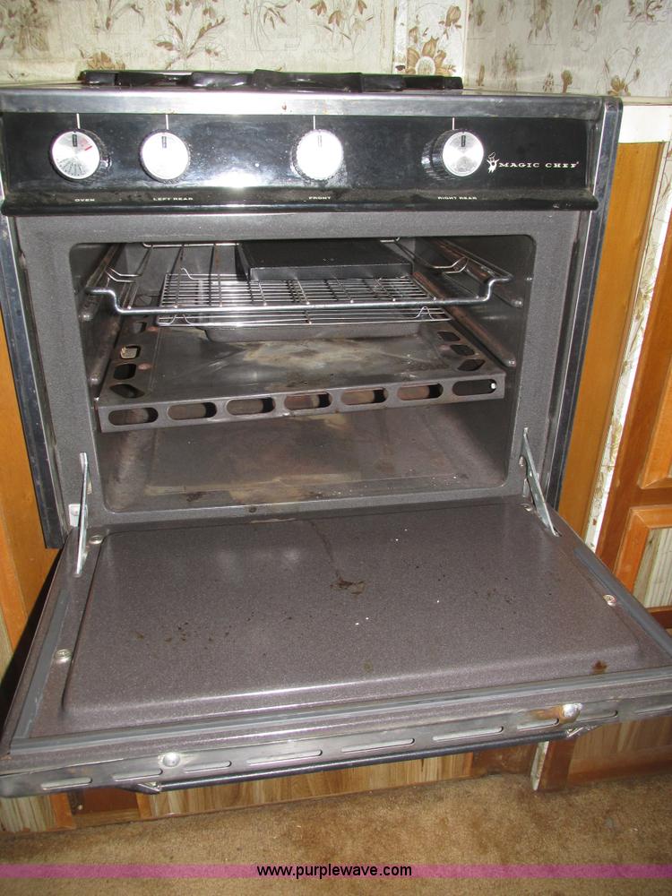 image for item H1026 1983 Ford Econoline Coachmen FreePort motorhome