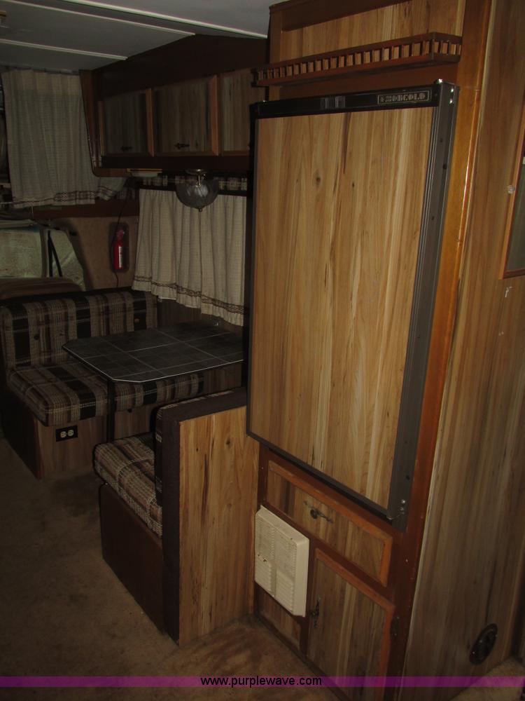 image for item H1026 1983 Ford Econoline Coachmen FreePort motorhome