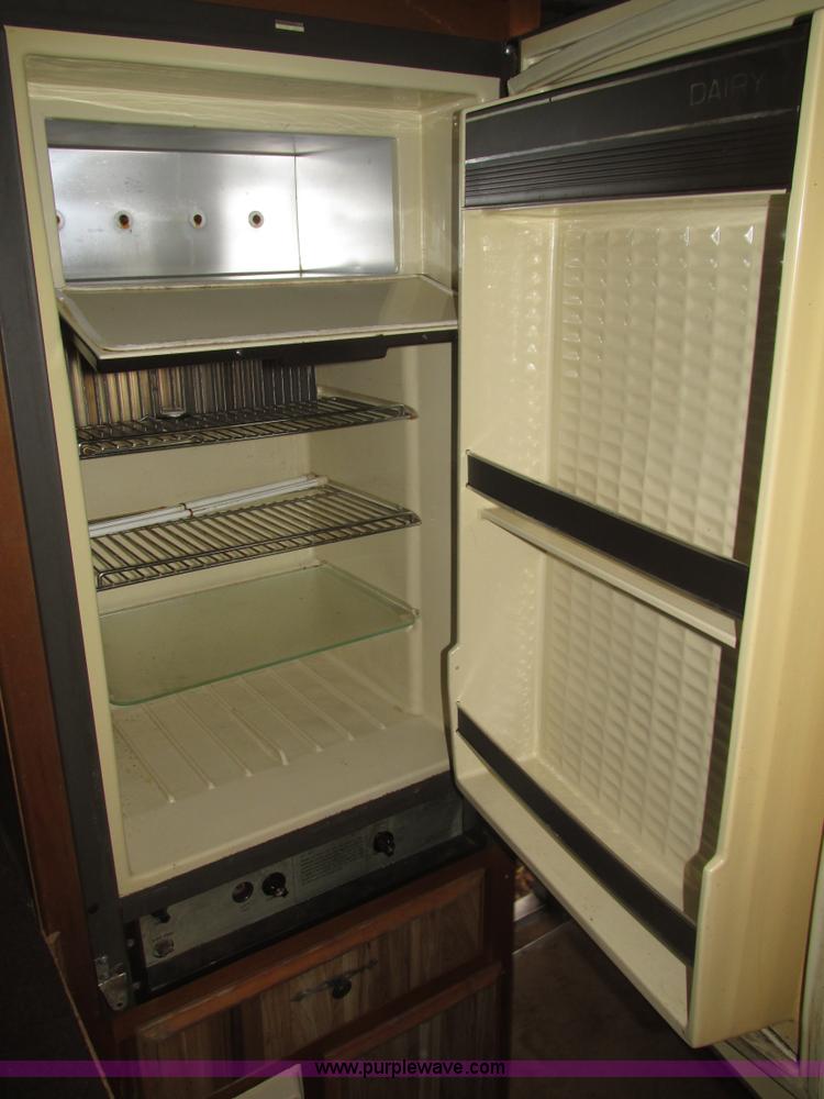 image for item H1026 1983 Ford Econoline Coachmen FreePort motorhome