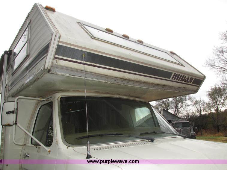 image for item H1026 1983 Ford Econoline Coachmen FreePort motorhome