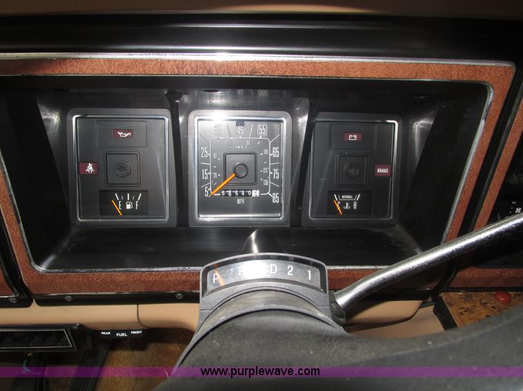 image for item H1026 1983 Ford Econoline Coachmen FreePort motorhome