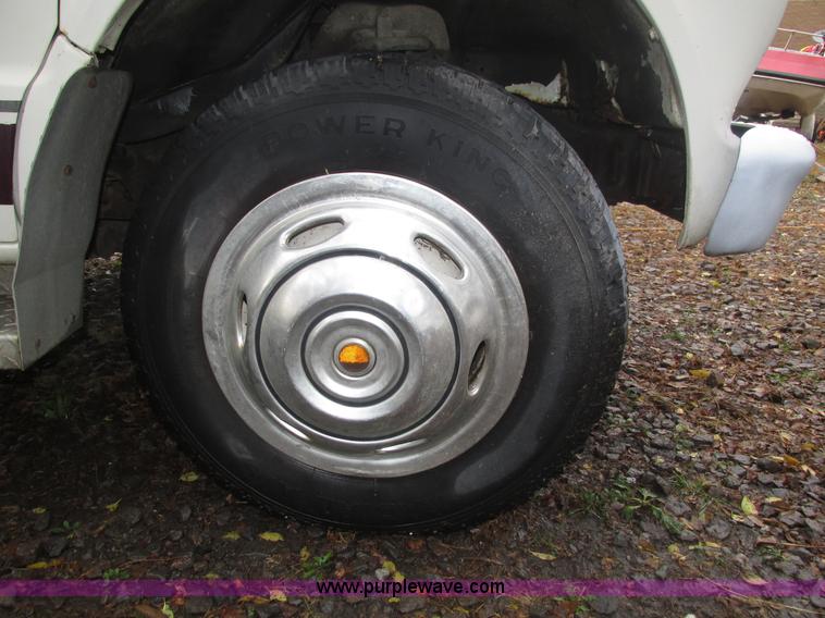 image for item H1026 1983 Ford Econoline Coachmen FreePort motorhome