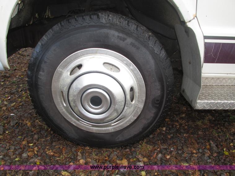 image for item H1026 1983 Ford Econoline Coachmen FreePort motorhome