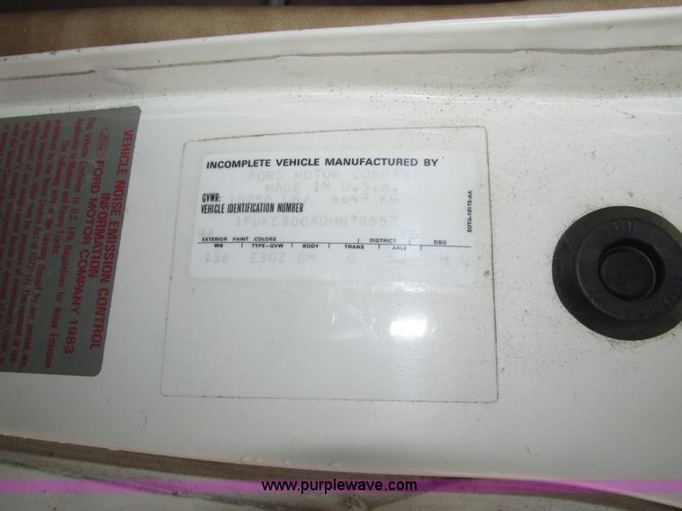 image for item H1026 1983 Ford Econoline Coachmen FreePort motorhome