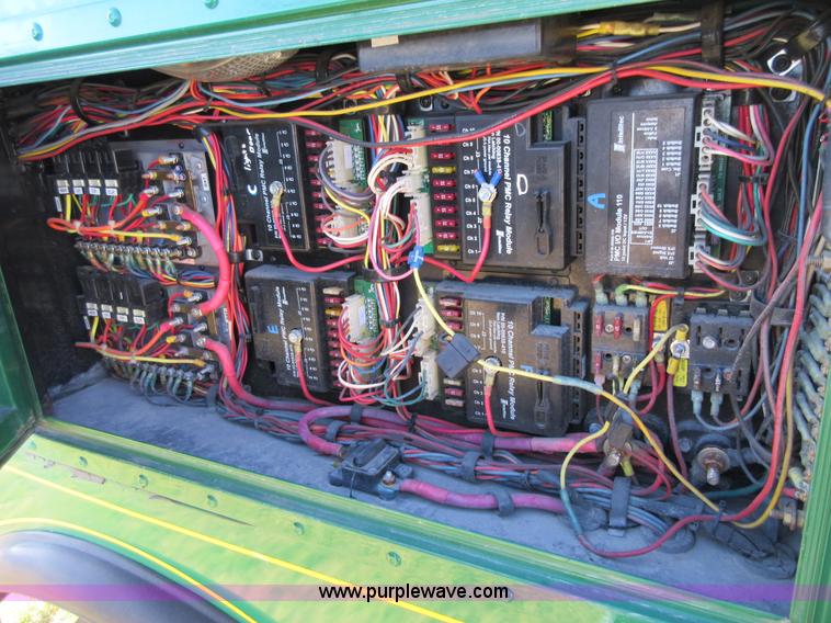 image for item I1853 2007 Freightliner MB55 Supreme Classic trolley