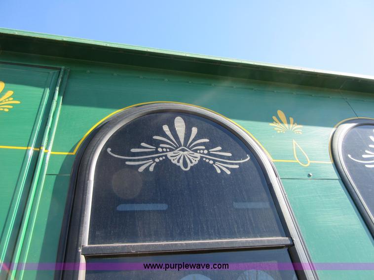 image for item I1853 2007 Freightliner MB55 Supreme Classic trolley