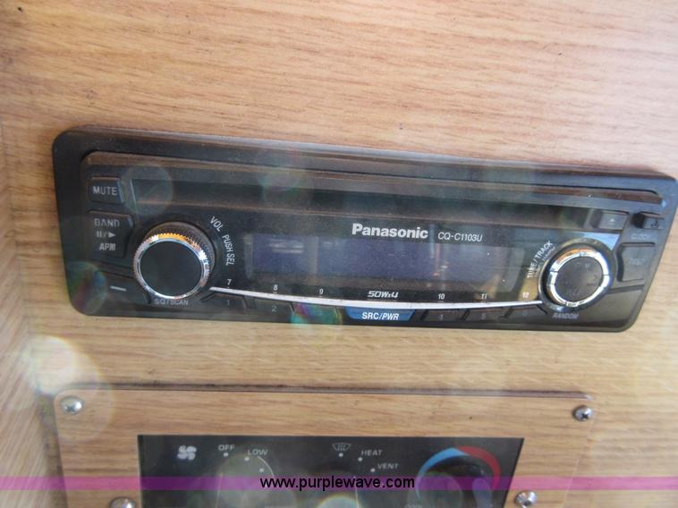 image for item I1853 2007 Freightliner MB55 Supreme Classic trolley