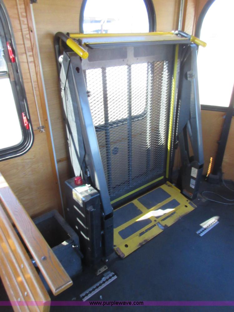 image for item I1853 2007 Freightliner MB55 Supreme Classic trolley