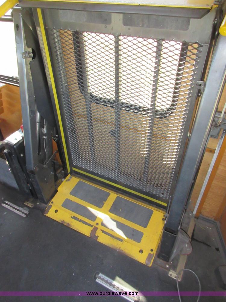 image for item I1853 2007 Freightliner MB55 Supreme Classic trolley