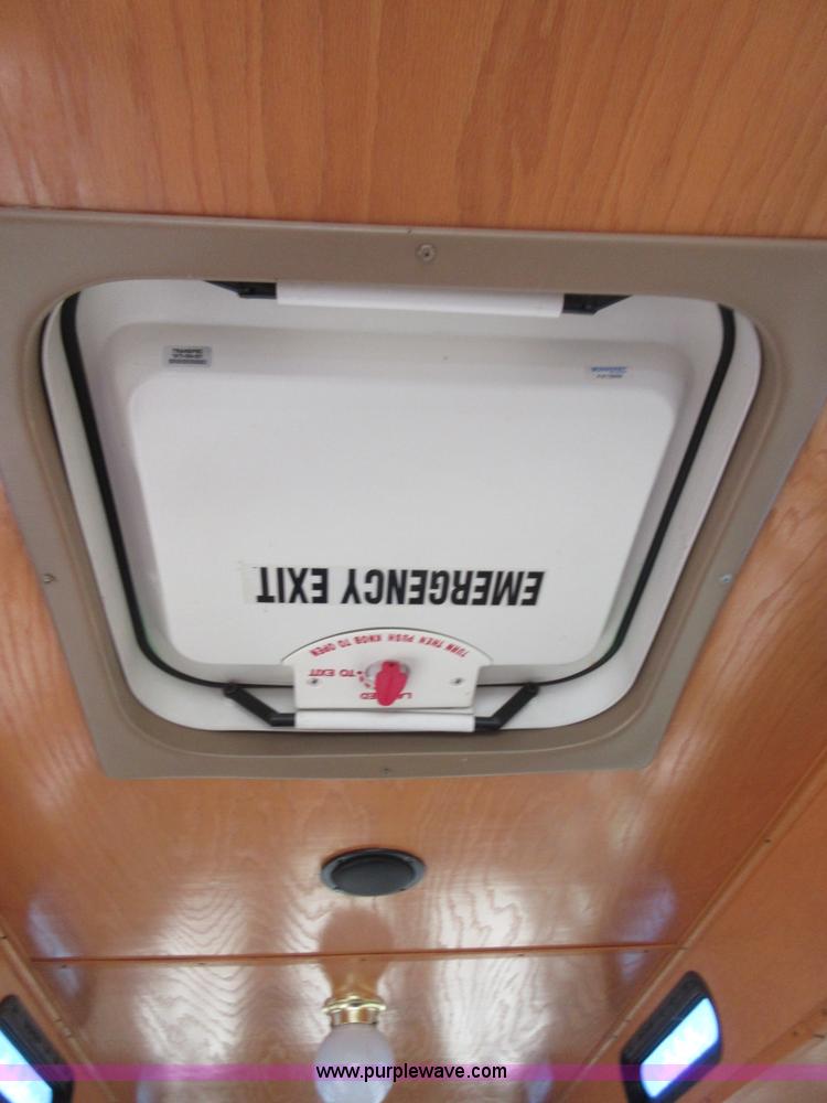 image for item I1853 2007 Freightliner MB55 Supreme Classic trolley