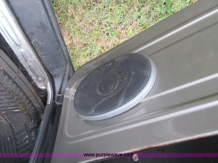 image for item I1887 1965 Chevrolet 10 pickup truck