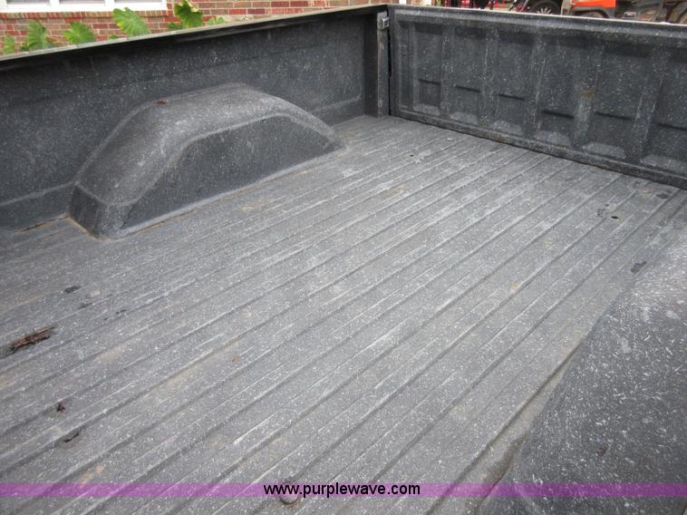 image for item I1888 1986 Chevrolet C10 pickup truck