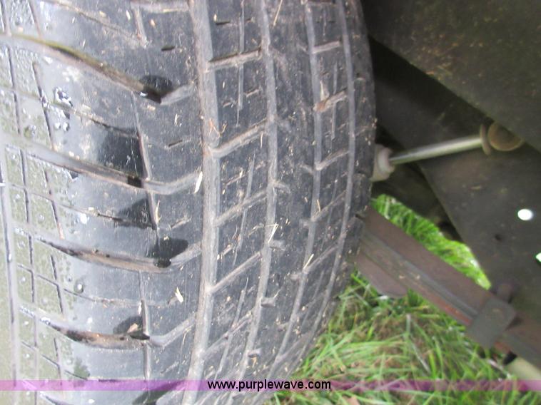 image for item I1888 1986 Chevrolet C10 pickup truck