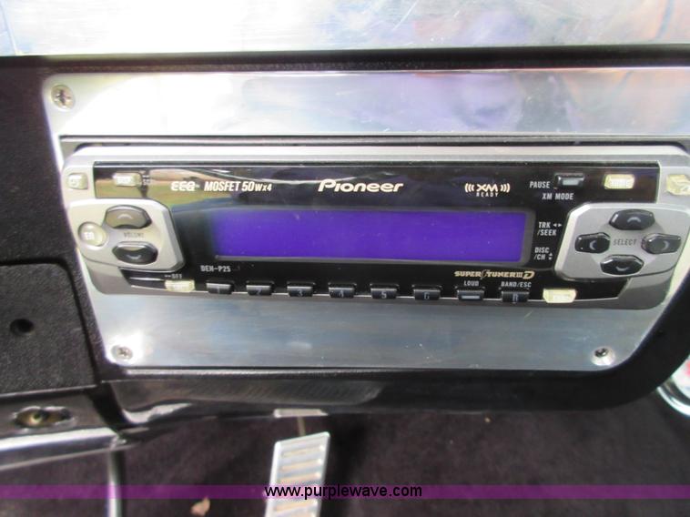 image for item I1888 1986 Chevrolet C10 pickup truck