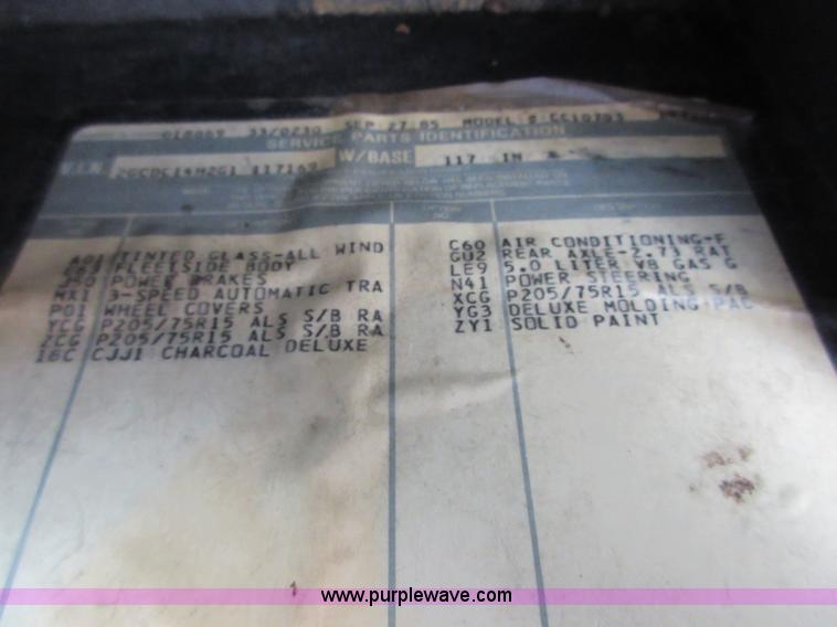 image for item I1888 1986 Chevrolet C10 pickup truck