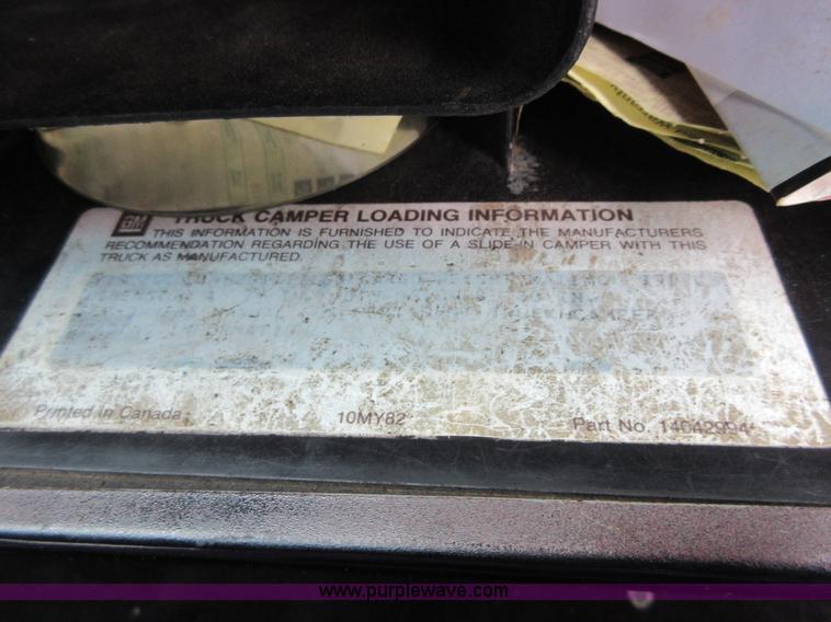 image for item I1888 1986 Chevrolet C10 pickup truck