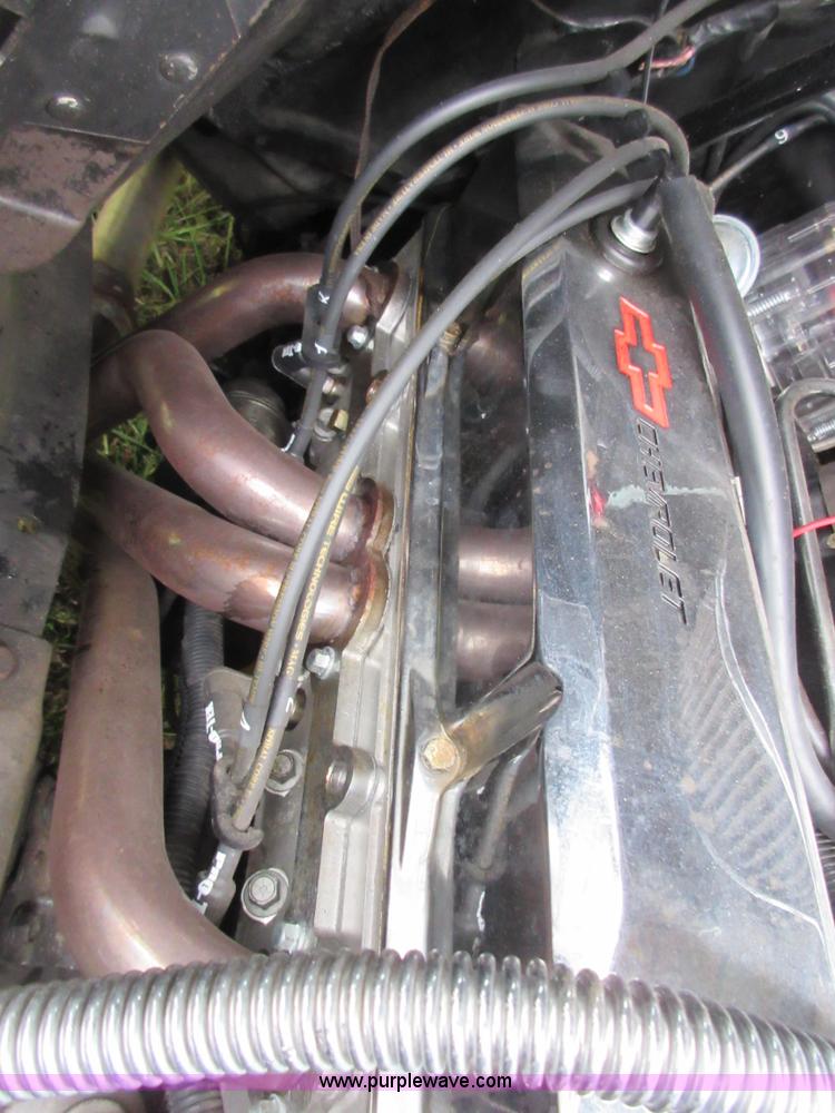 image for item I1888 1986 Chevrolet C10 pickup truck